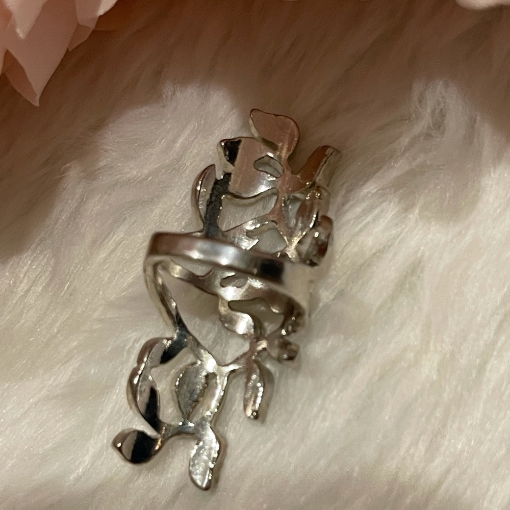 Edgy Ring - Picture 4 of 4
